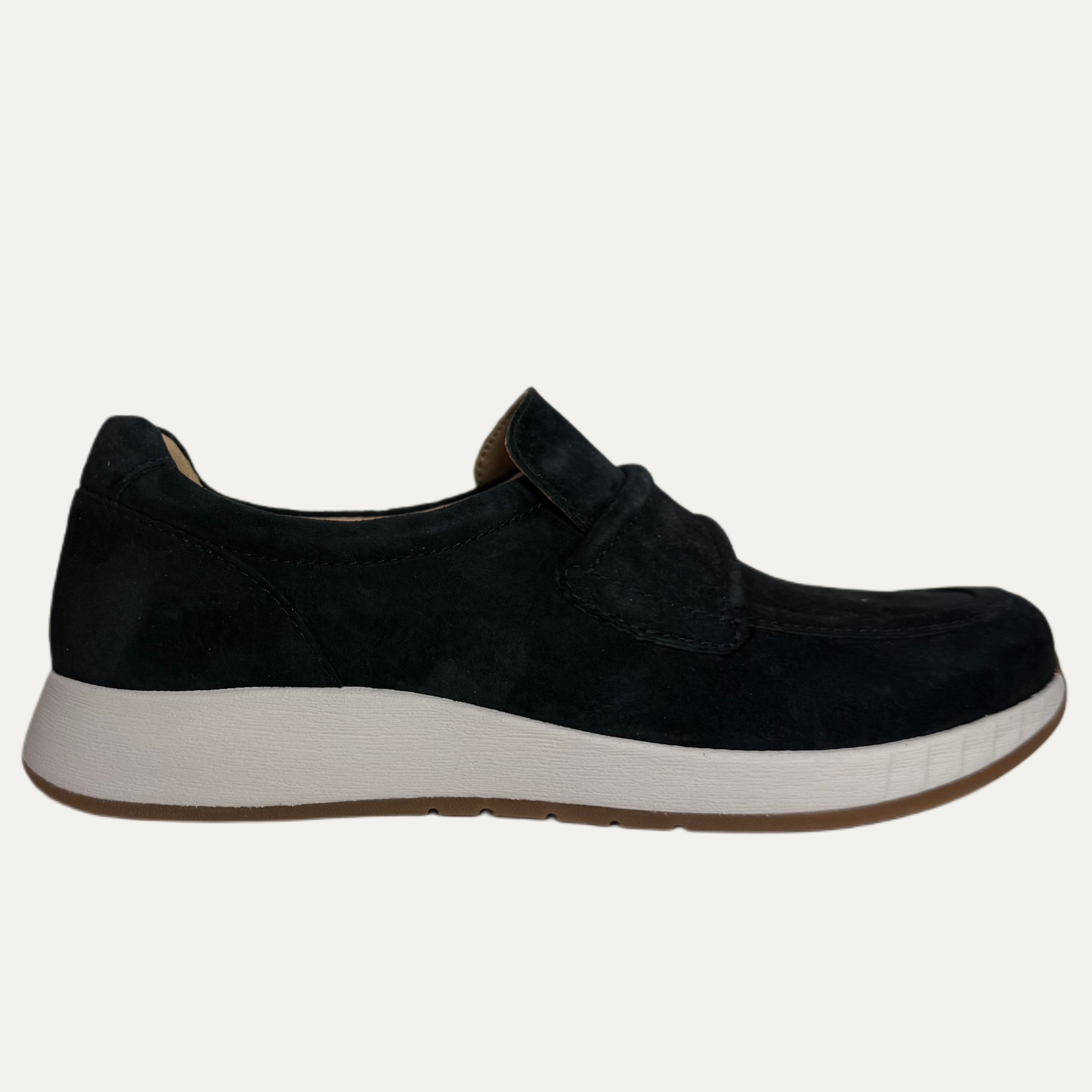 Women's Dansko Clementine Sneaker - Black Nubuck