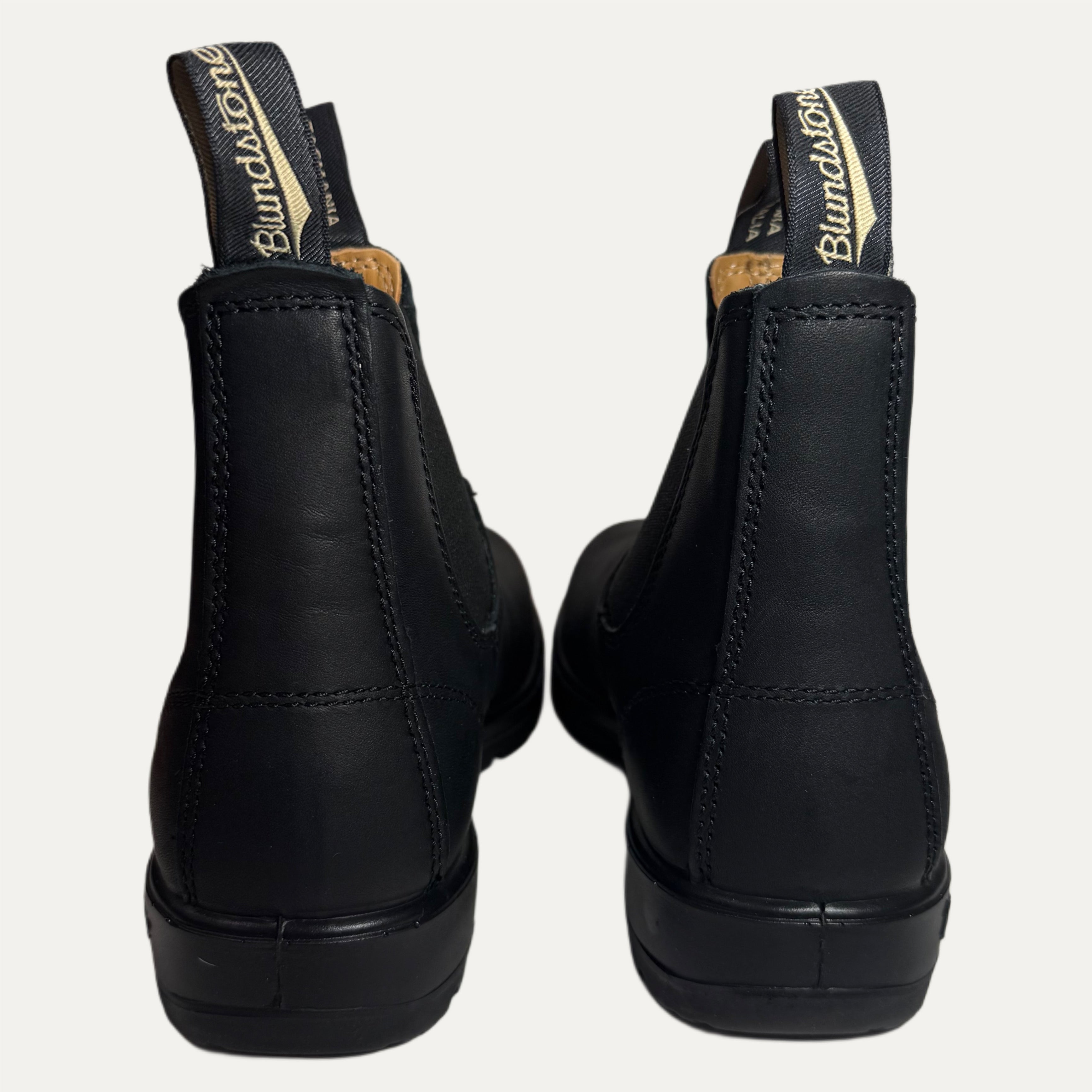 Men's / Women's Blundstone 558 Chelsea Boot - Black