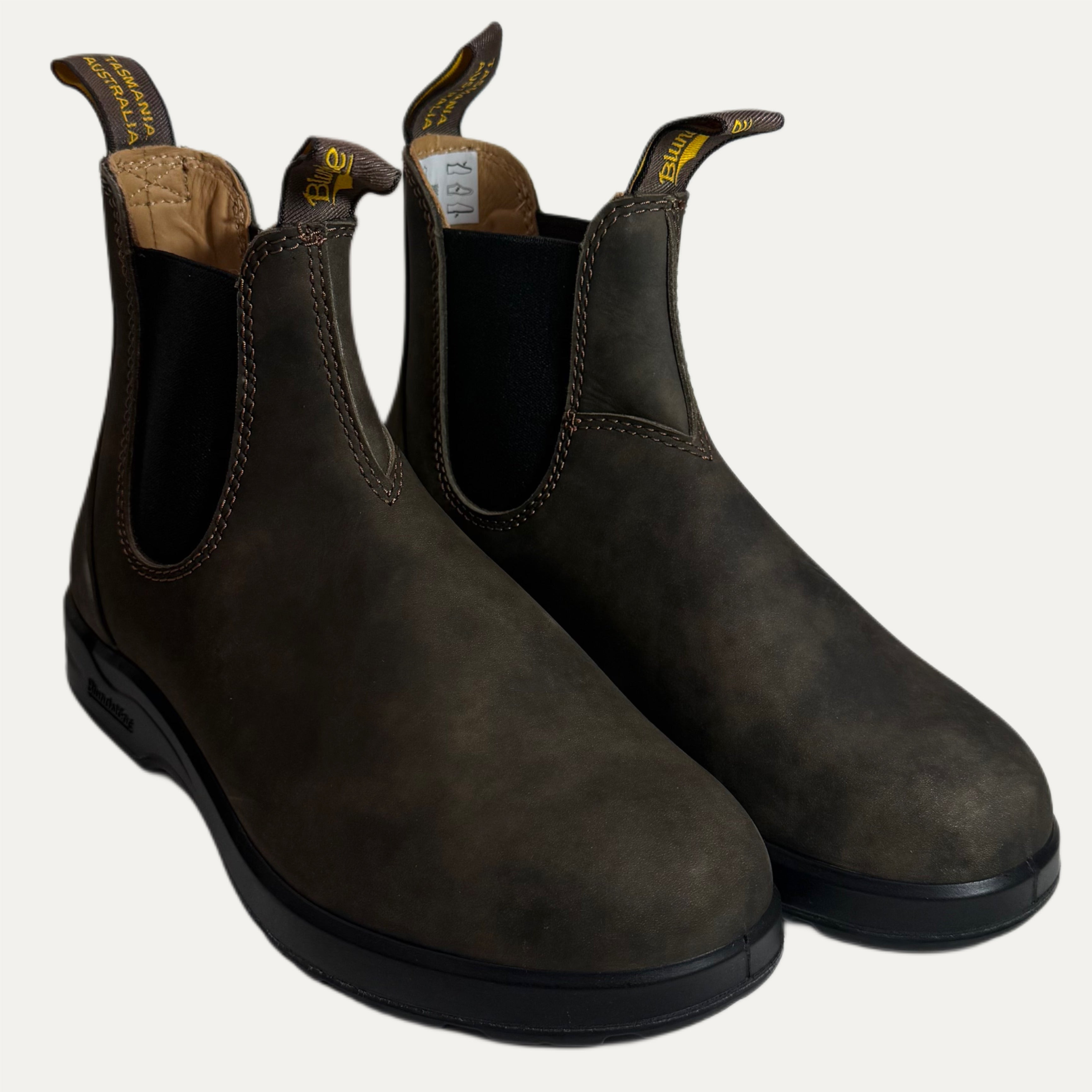 Men's / Women's Blundstone 2056 All Terrain Chelsea Boot - Rustic Brown