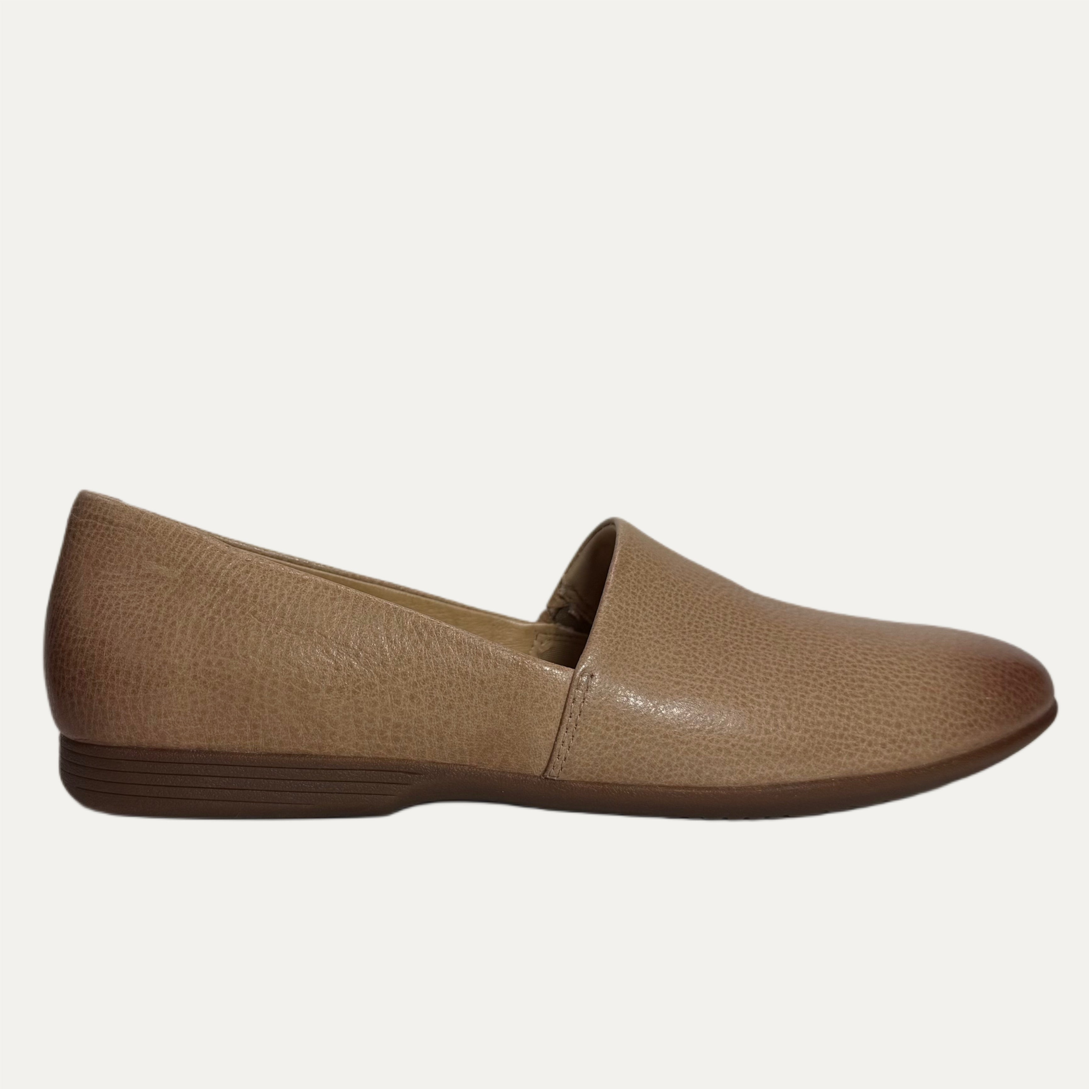 Women's Dansko Larisa Flat - Taupe